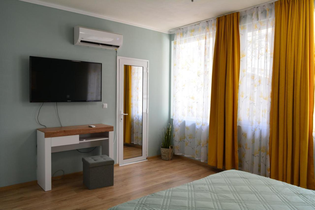 City Center Apartment Бургас Экстерьер фото